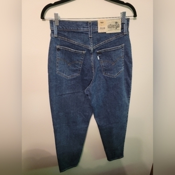Levi's Silver Tab High Waisted Mom Jeans - Picture 5 of 5